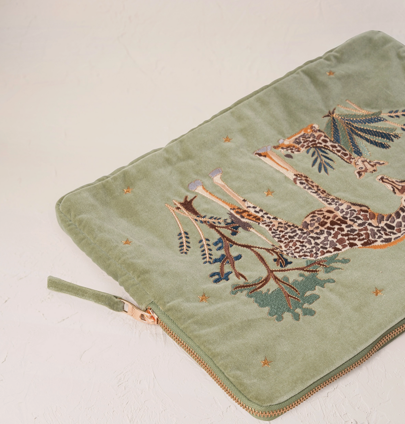 GIRAFFE MOTHER &BABY LAPTOTCASE PFA25 GREEN
