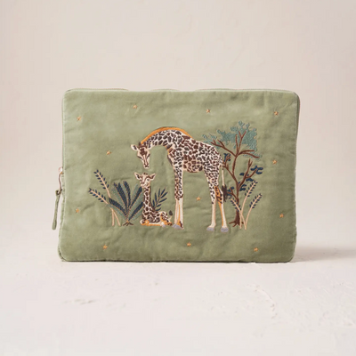 GIRAFFE MOTHER &BABY LAPTOTCASE PFA25 GREEN