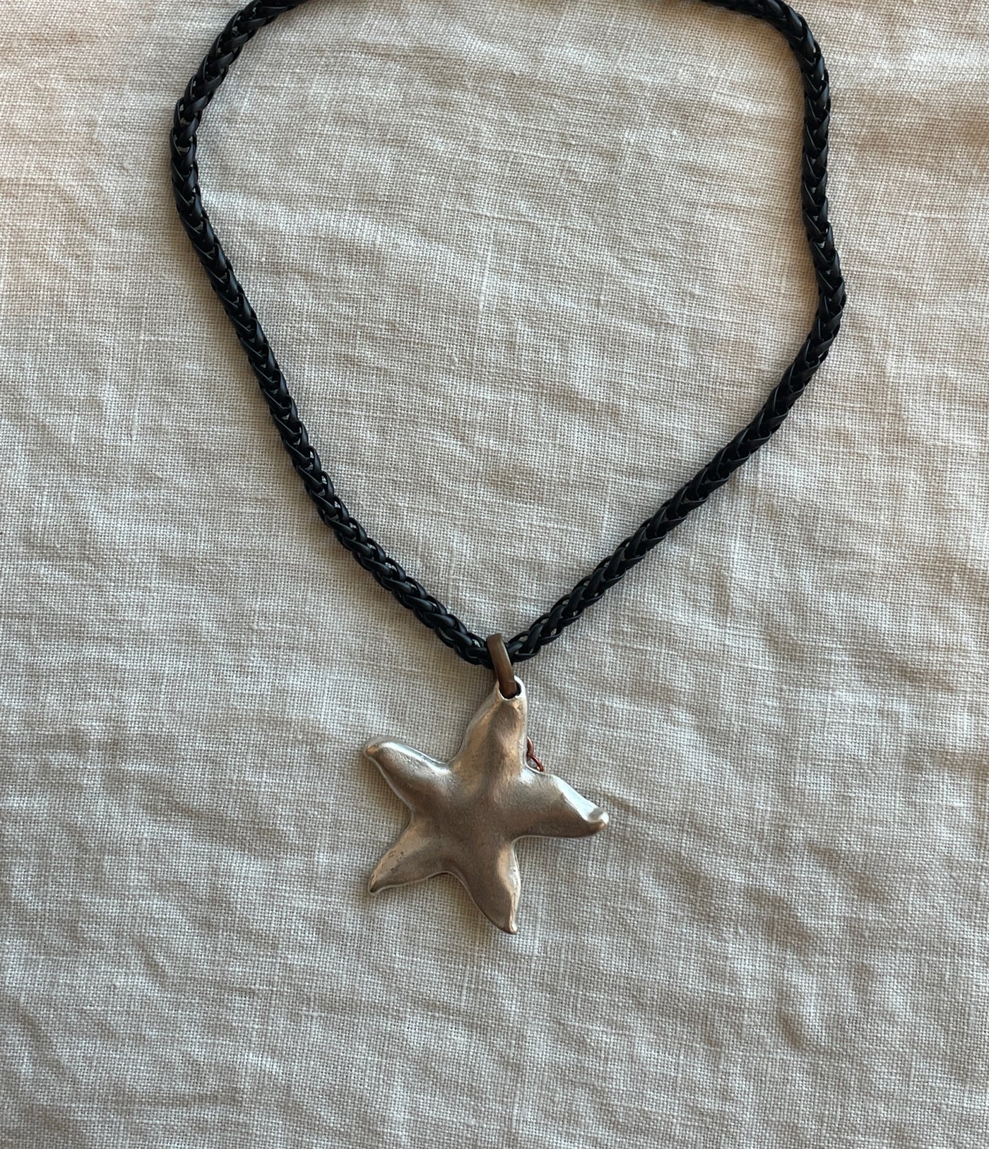 N14-1 LARGE SILVER STAR NECLACE CD24