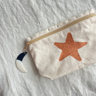 P5-1 CANAS POUCH HAND PAINTED COOPER STAR 1/2 HORN MOON CD24