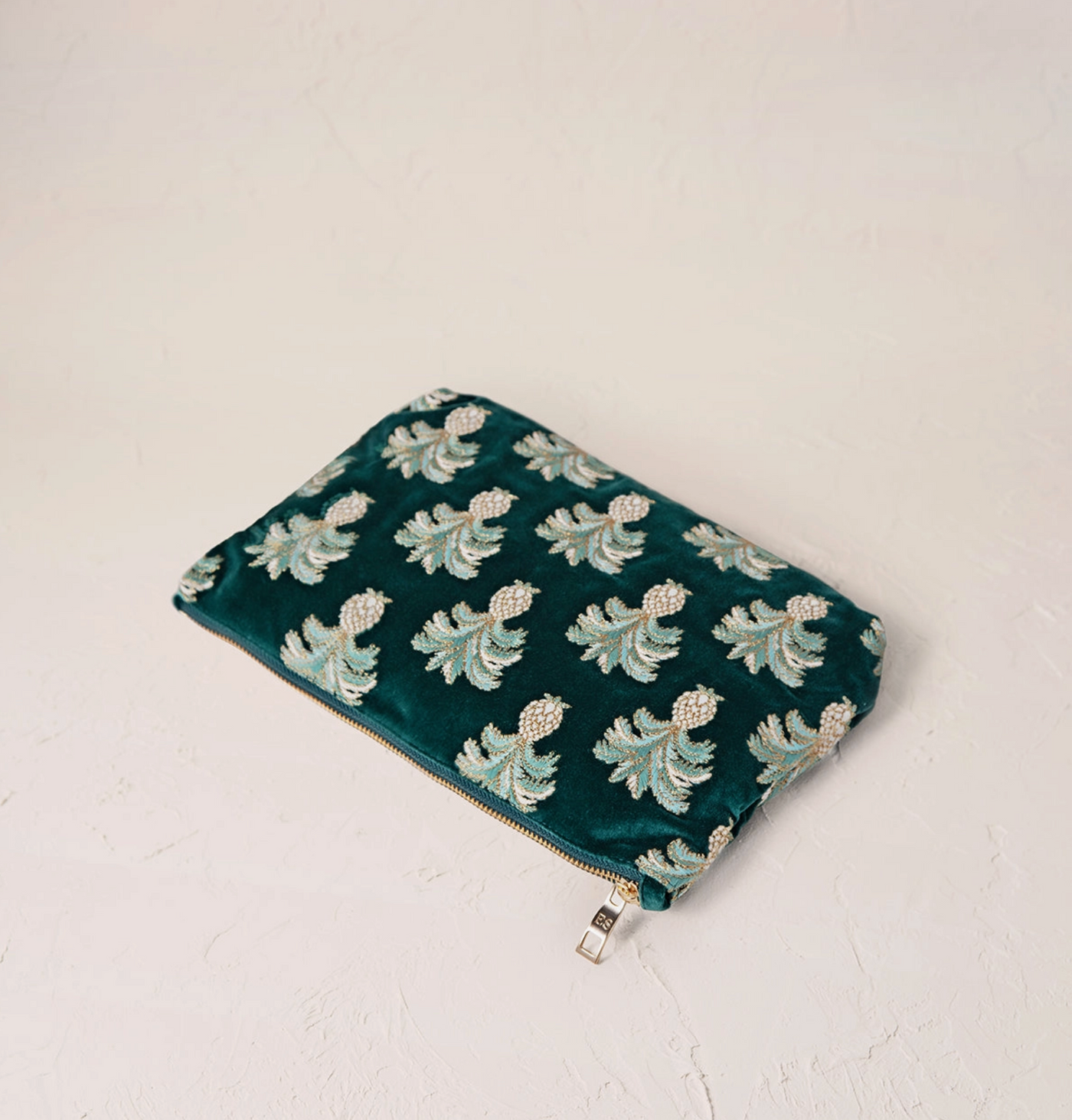 PINEAPPLES EVERYDAY POUCH PFA25  ESMERALD