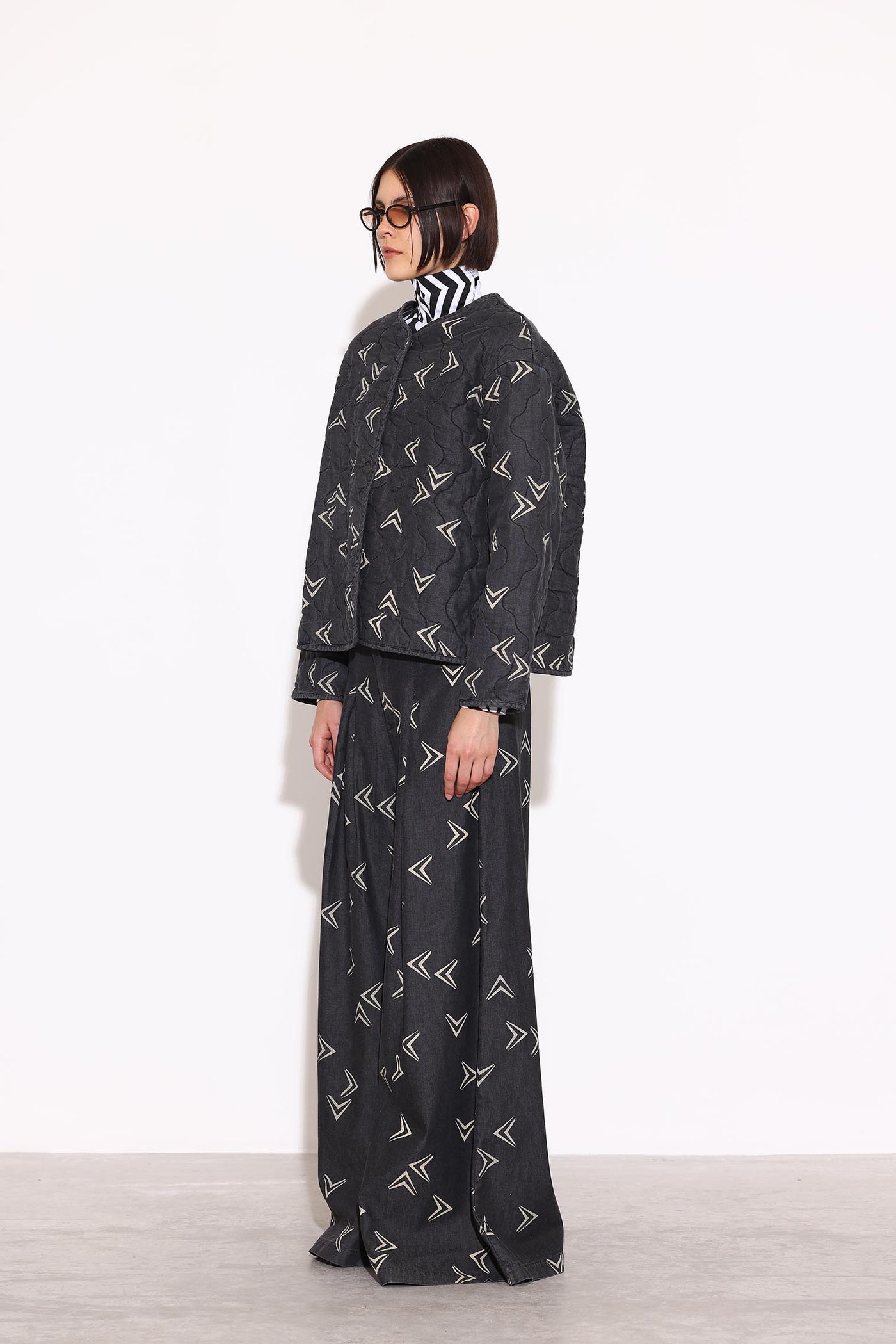 CAMPERA ALMAS PPHI25 BLACK