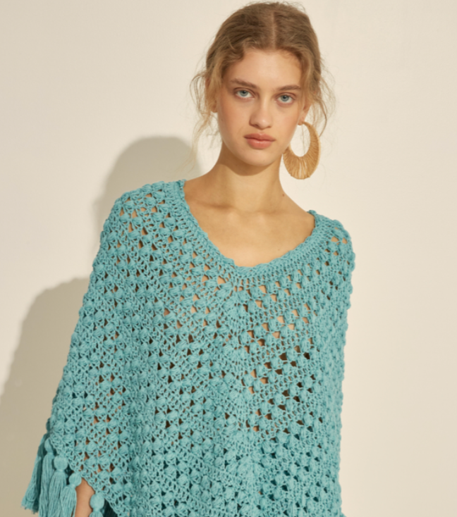 CROCHET TASSELED PONCHO V23