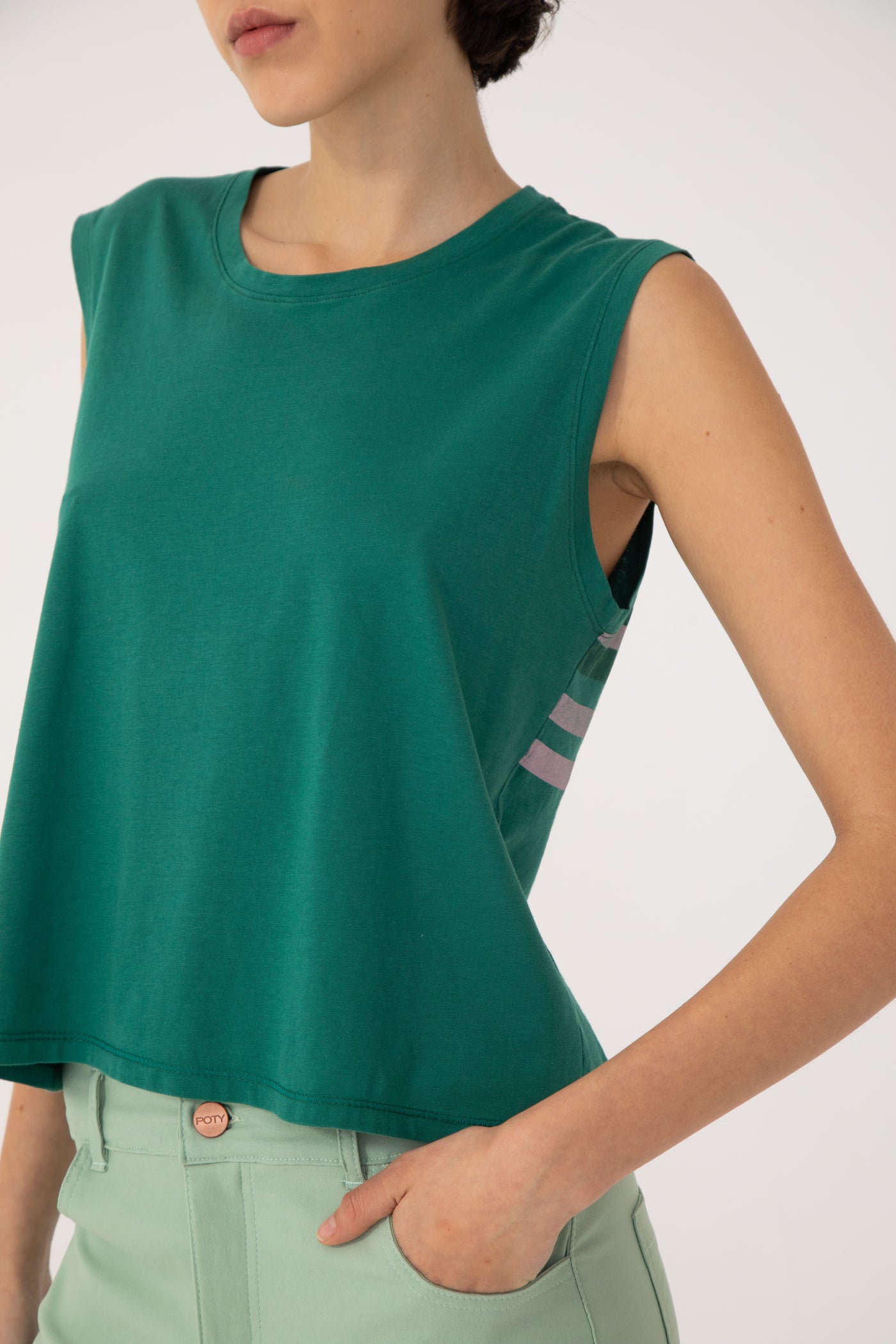 Musculosa Guia PPHD23 VERDE INGLES 1