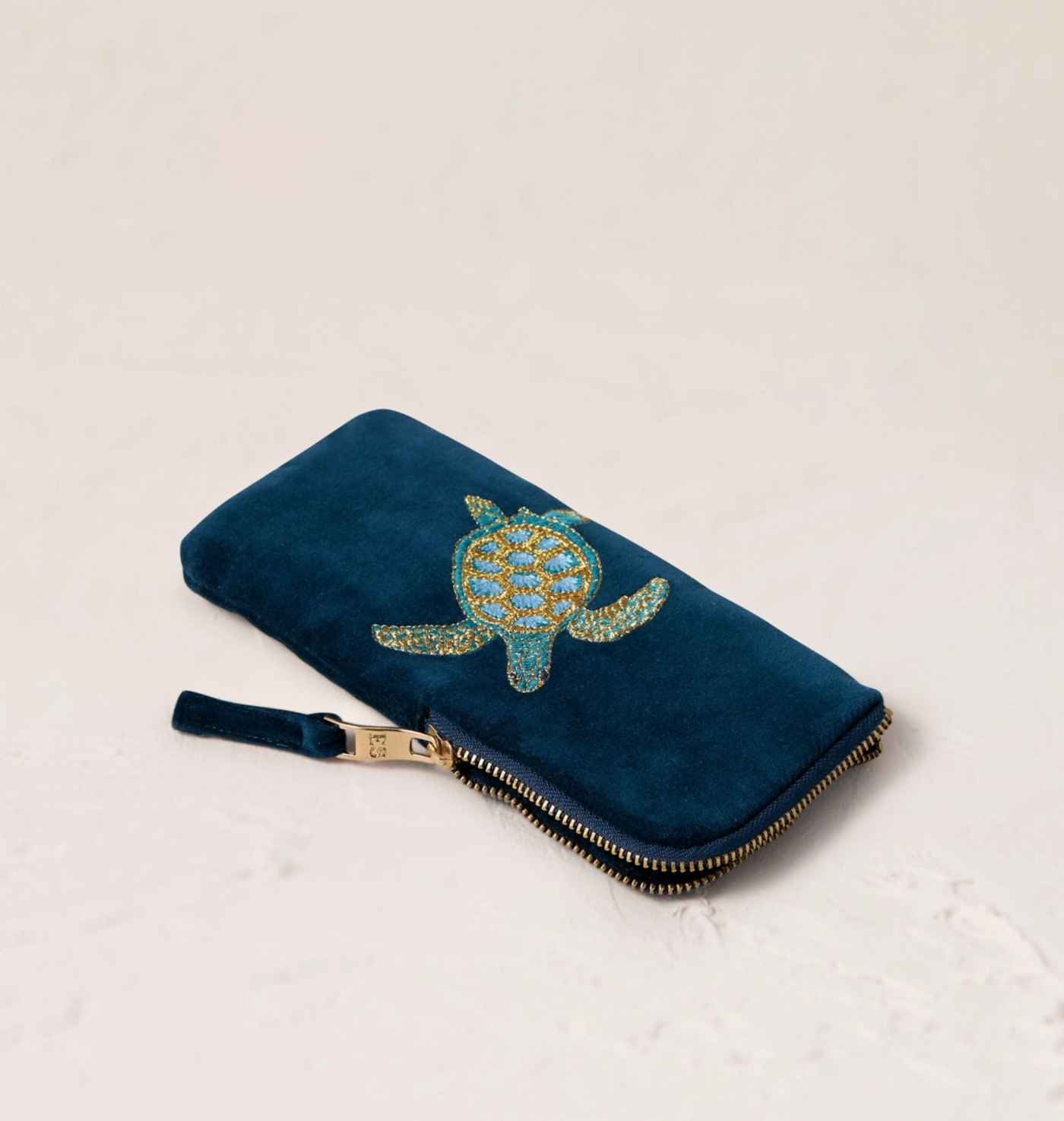 TURTLE CONSERVATION MARINE NAVY GLASSES CASE PFA25 NAVY