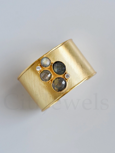 ADJUSTABLE MULTI STONE CUFF