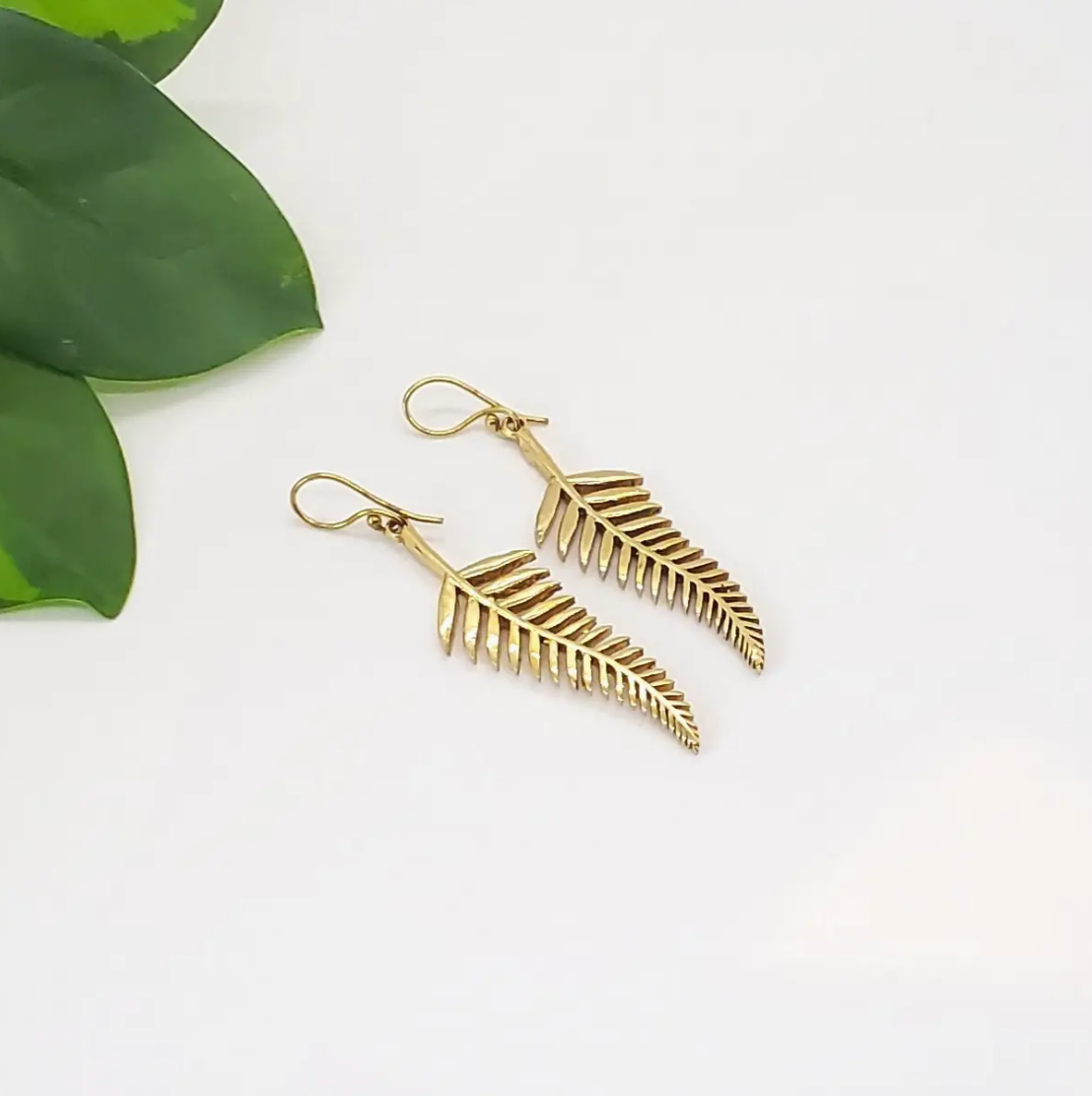 BRASS LEAF EARRING